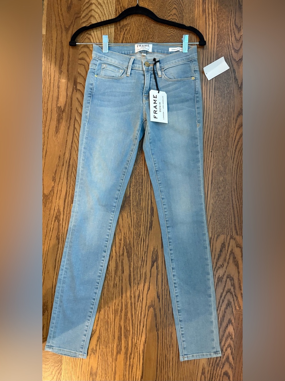 Frame Denim Fitted Light Blue Skinny Jeans